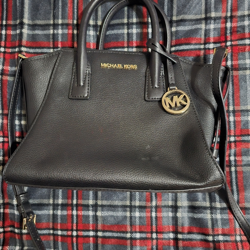Black Michael kors purse